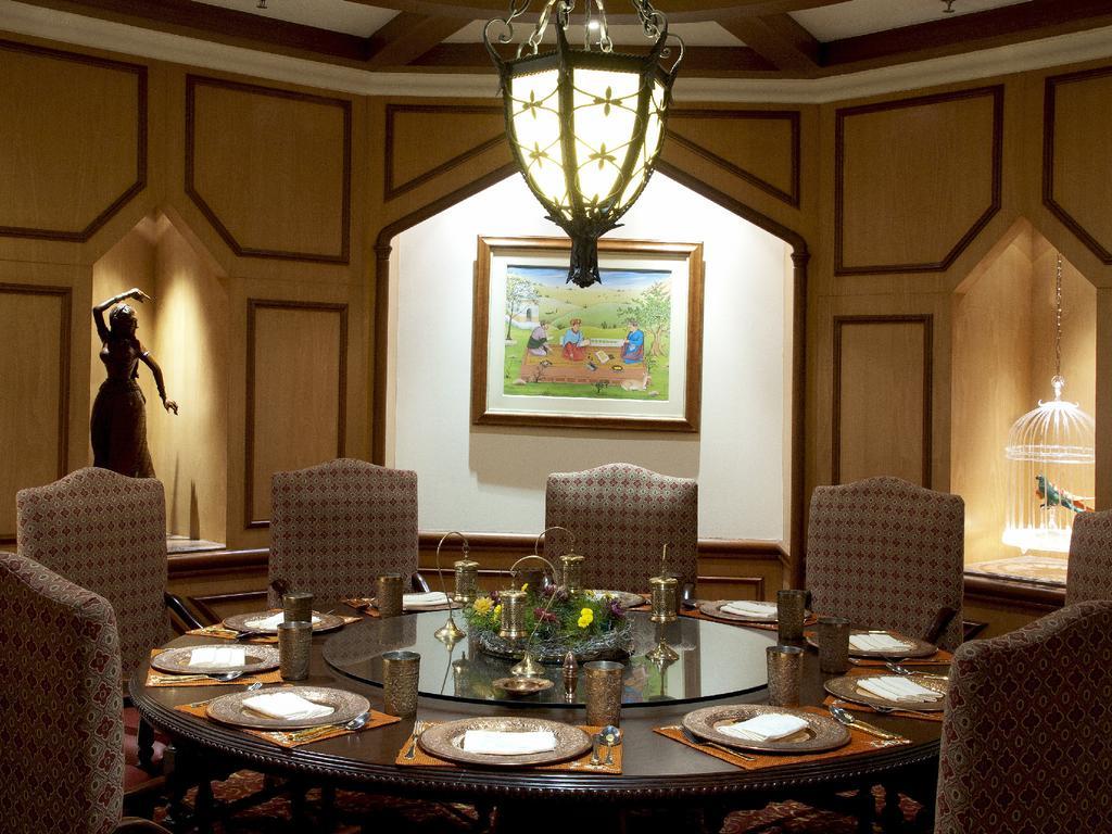 Avari Lahore Hotel Exterior photo