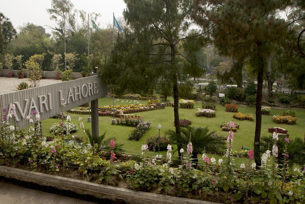 Avari Lahore Hotel Exterior photo